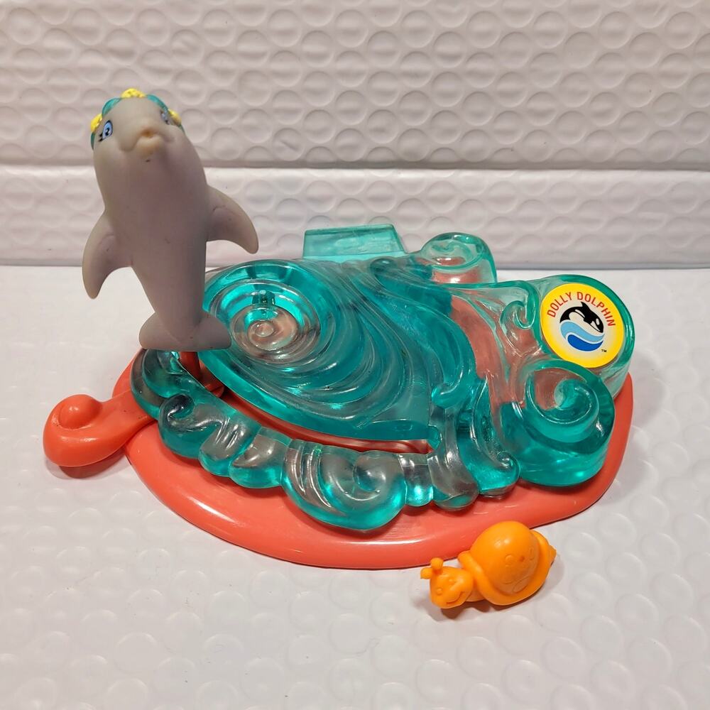 1995 Littlest Pet Shop Sea World Stars Dolly Dolphin on Her Dancing Wave G1